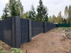 Забор из евроштакетника в посёлке при железнодорожной станции Войбокало