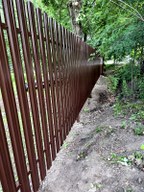 Забор из евроштакетника в посёлке Тярлево