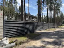 Фотоотзыв клиента о заборе из евроштакетника, в КП Майнило — фото 2