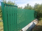 Забор из сетки рабицы в деревне Назия