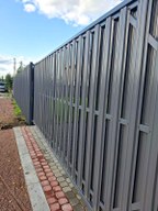 Забор из евроштакетника в КП Ладога Вилладж