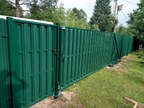 Забор из евроштакетника в массиве Горы-1